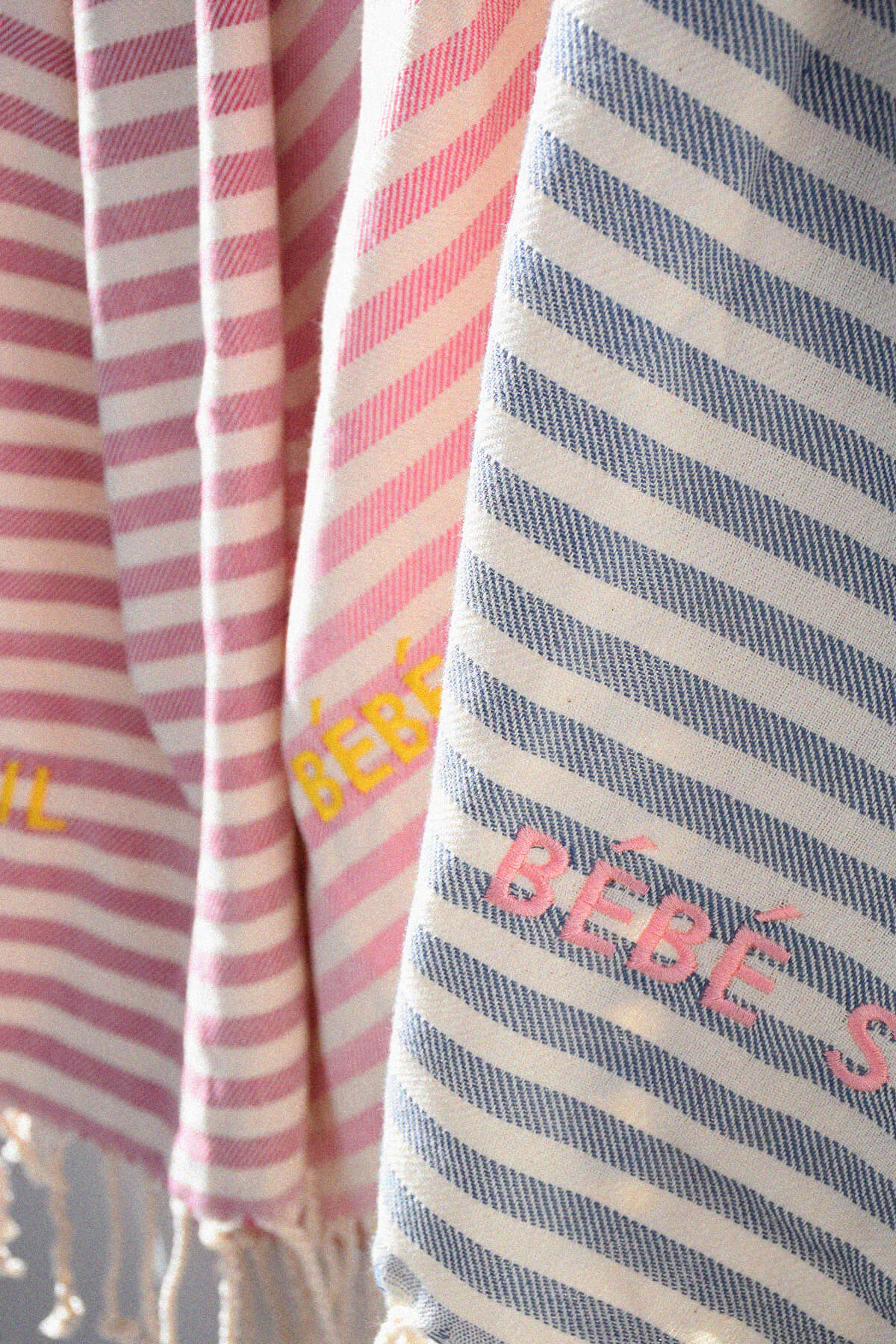 Mini Fouta Bébé Soleil | Rose et blanc